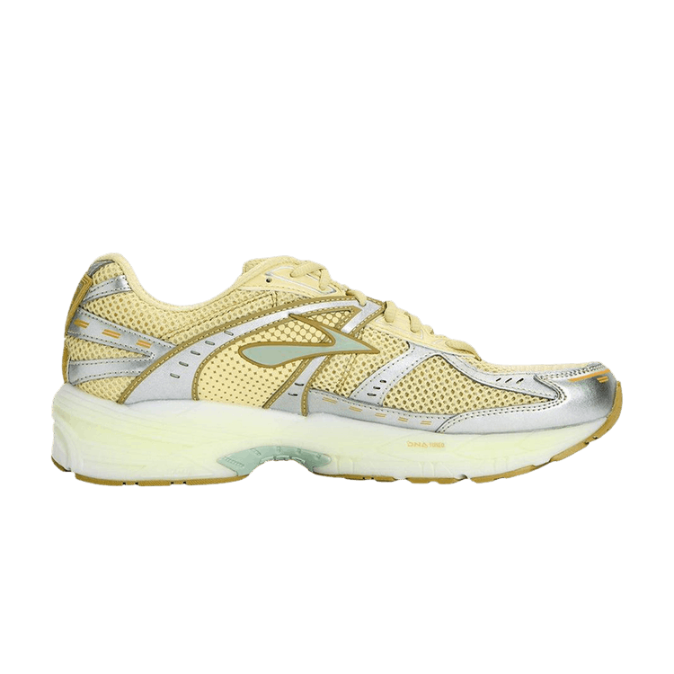 Brooks Adrenaline GTS 10 'Yellow'