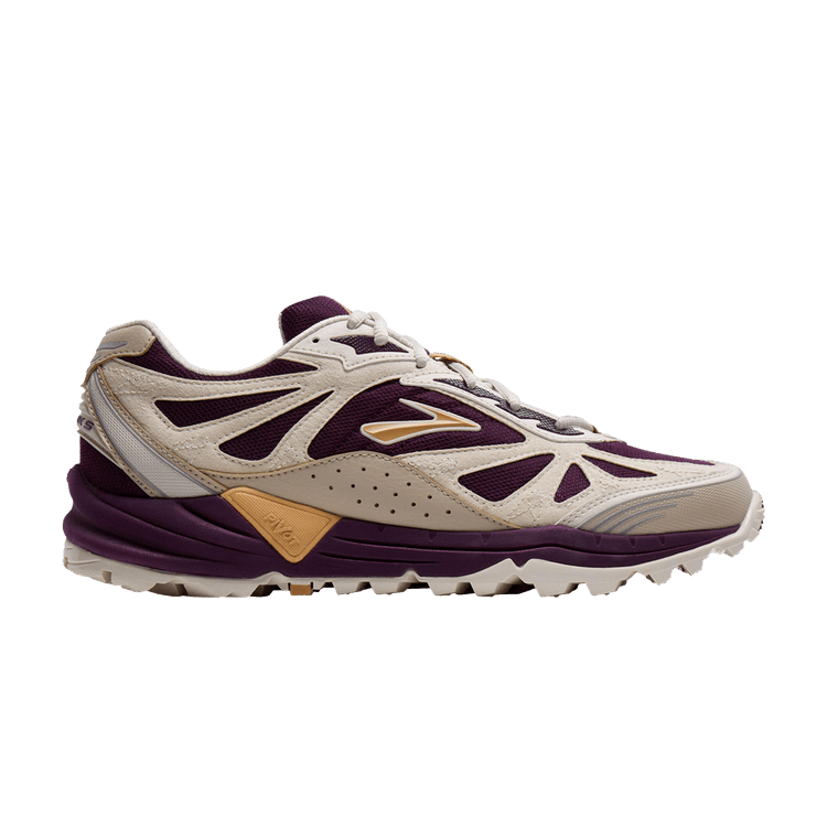 Brooks Cascadia 1 'Beet Moonbeam'