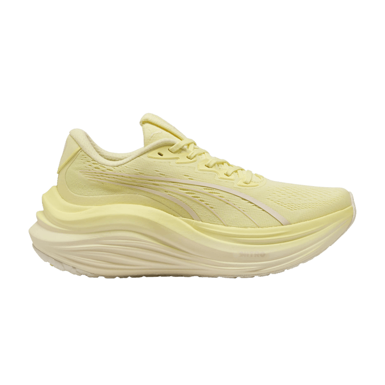 Puma Wmns MagMax Nitro 'Gold Moon'