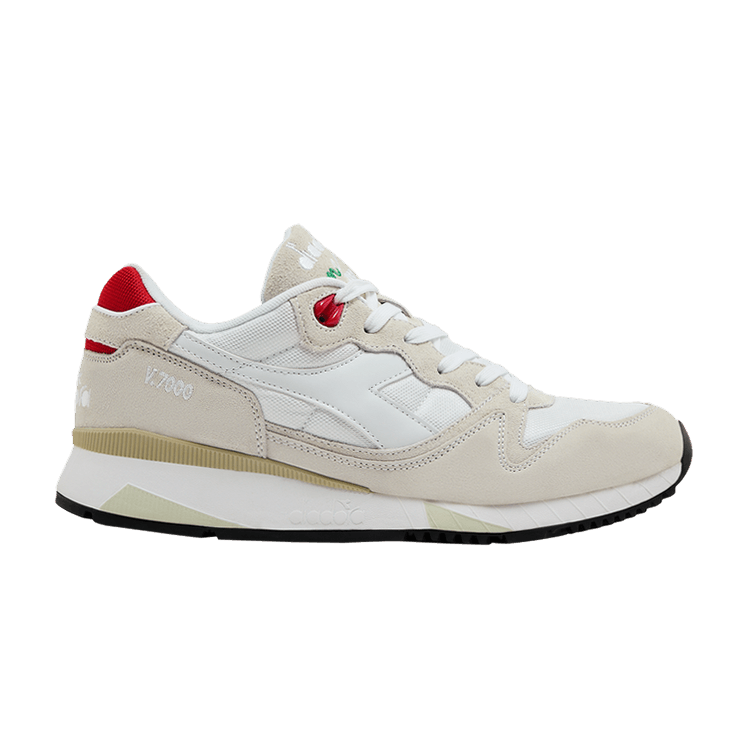 Diadora V7000