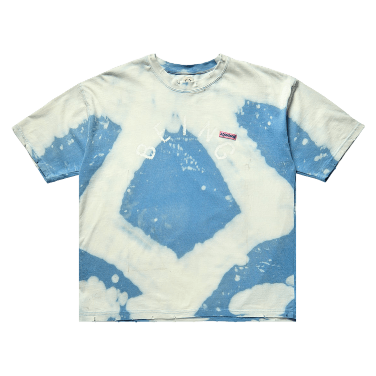 A Good Soul Being Crystalized T-Shirt 'Clouds'