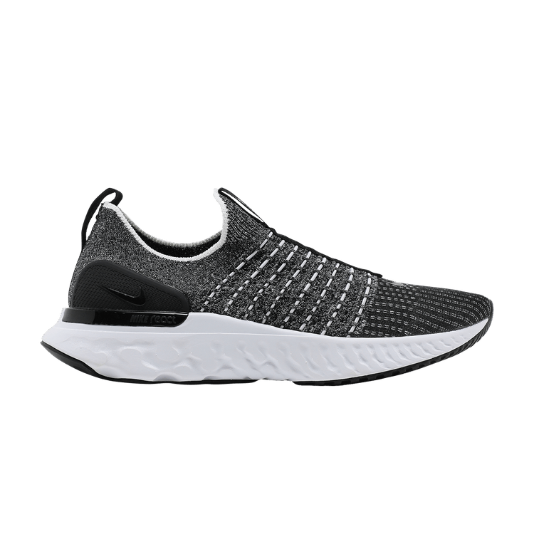 Nike Wmns React Phantom Run Flyknit 2 'Oreo'