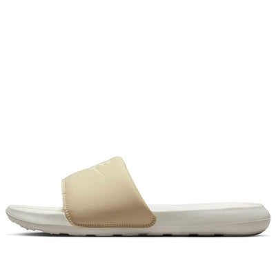(WMNS) Nike Victori One 'Sanddrift'