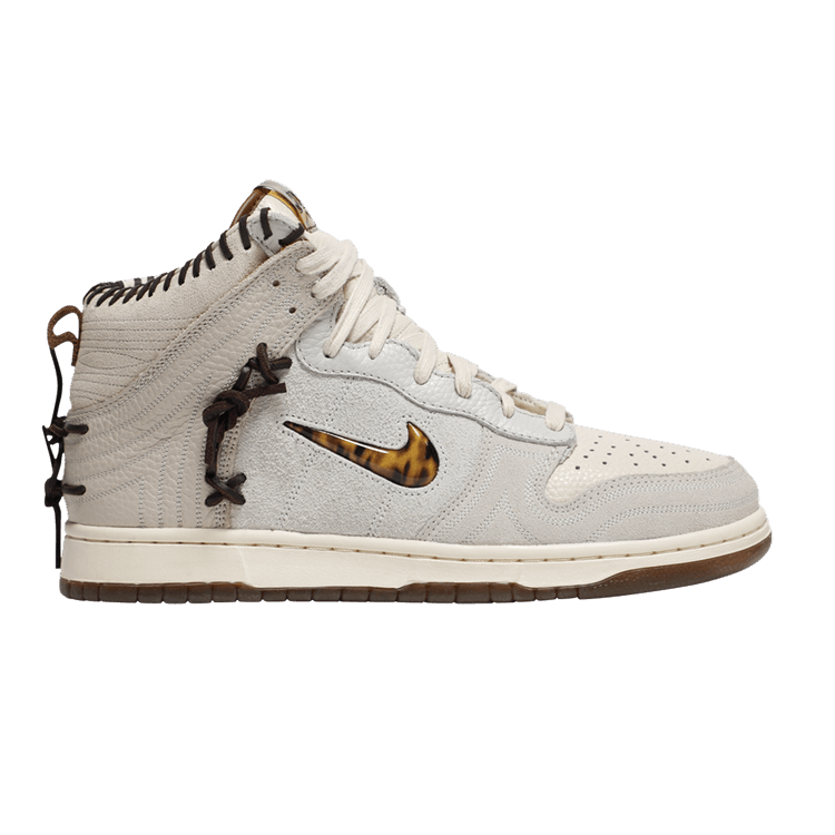 Bodega x Nike Dunk High 'Friends & Family'