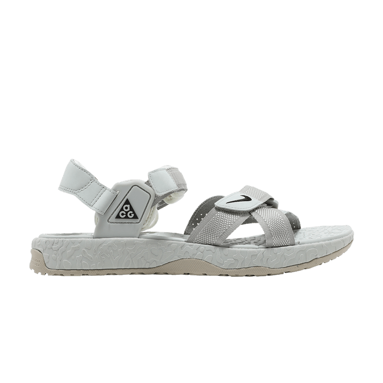 Nike ACG Air Deschutz 'Cream Black'