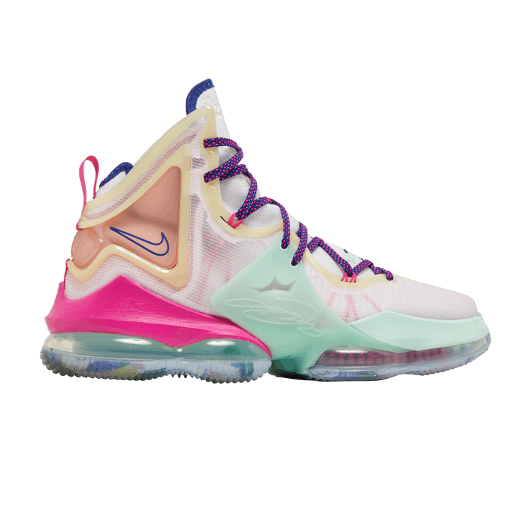 Nike LeBron 19 EP 'Valentine's Day'