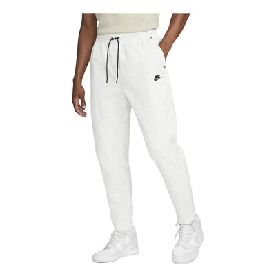 Nike Sportswear Tech Essentials lined Commuter Pants 'White'