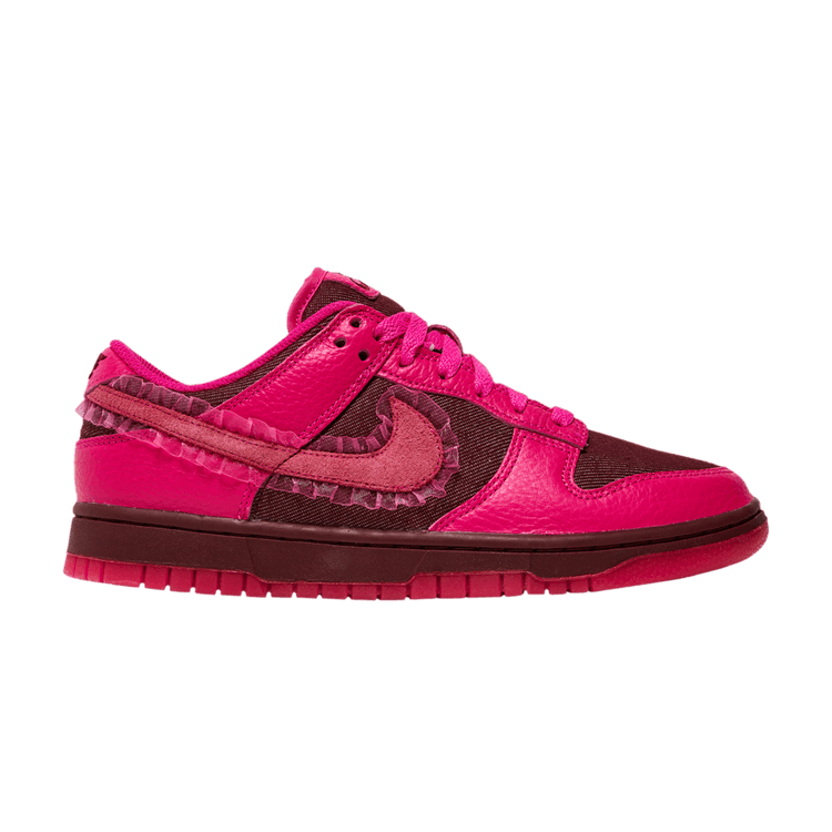 Nike Wmns Dunk Low 'Valentine's Day'