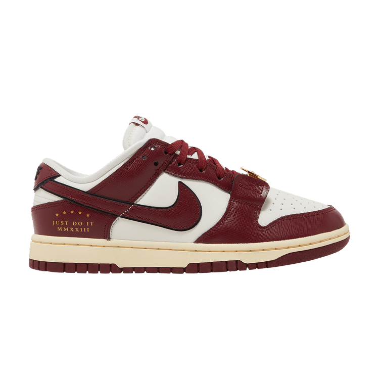 Nike Wmns Dunk Low SE 'Sisterhood - Team Red'
