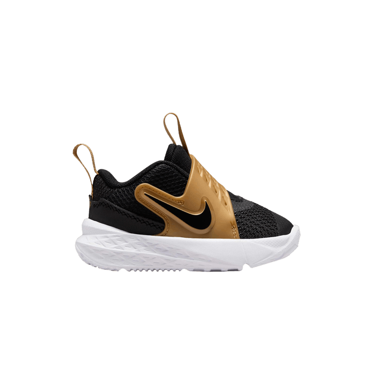 Nike Team Hustle D12 TD 'Black Metallic Gold'