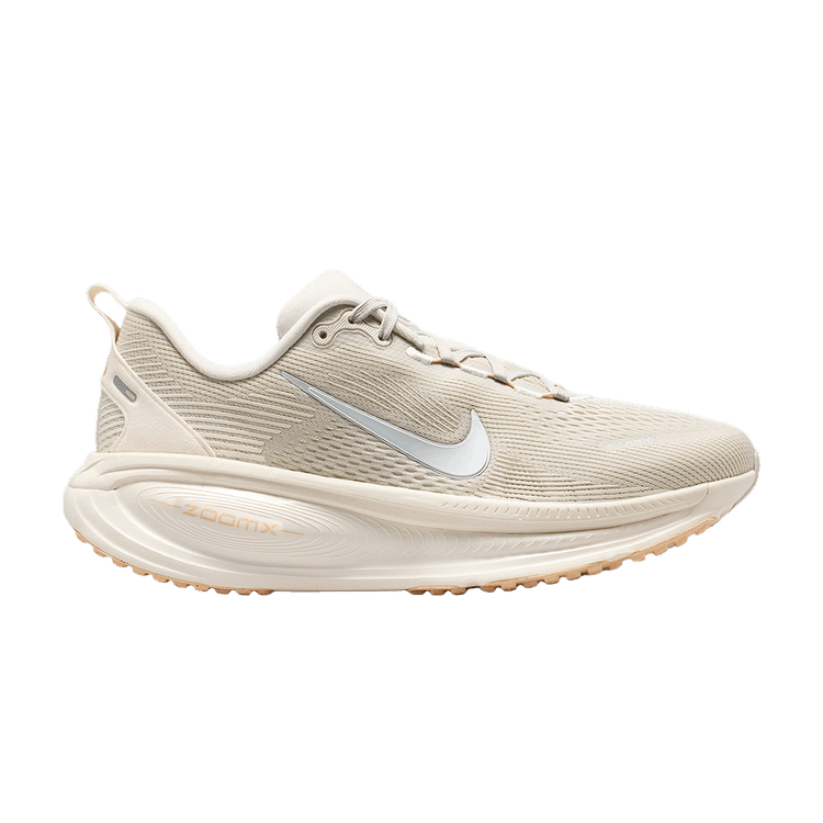 Nike Wmns Vomero 18 'Light Bone'