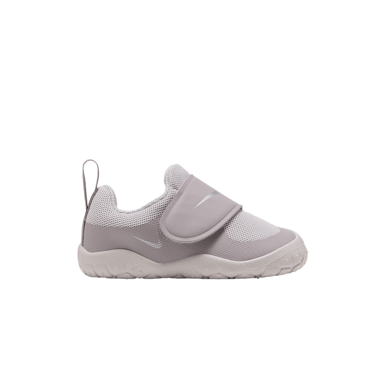 Nike Swoosh 1 Essential TD 'Vast Grey Silver Lilac Metallic Silver'