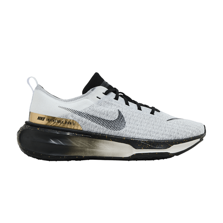Nike ZoomX Invincible 3 'Light Smoke Grey Gold'