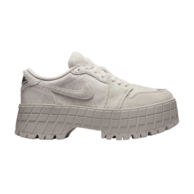 Wmns Air Jordan 1 Low Brooklyn 'Light Bone Pony'
