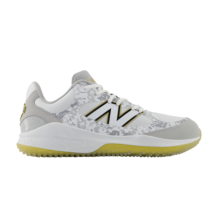New Balance Fresh Foam 3000v7 TF 'Armed Forces Day'