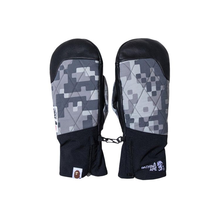 BAPE x Kazuki Kuraishi Pixelate Camo Polar Fleece Gloves 'Charcoal'