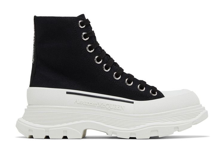 Alexander McQueen Wmns Tread Slick Boots 'Black White'