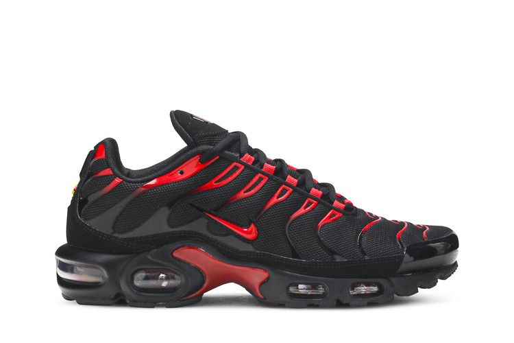 Nike Air Max Plus 'Black University Red Gradient'