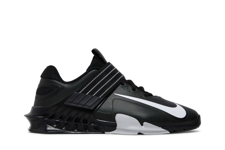 Nike Savaleos 'Black White'