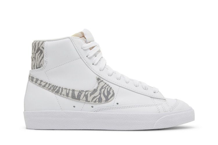 Nike Wmns Blazer Mid '77 SE 'Zebra'