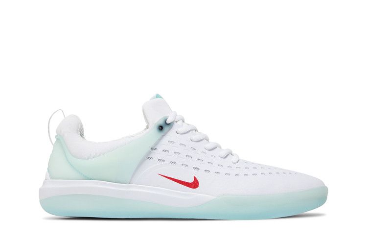 Nike Zoom Nyjah 3 SB 'Skylight University Red'