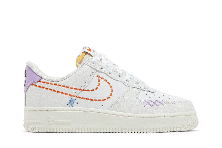 Nike Wmns Air Force 1 '07 SE '101'