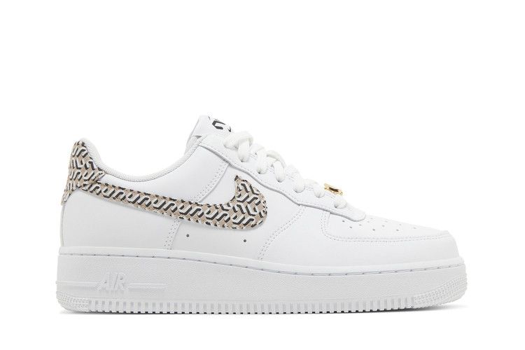Nike Wmns Air Force 1 LX 'United in Victory - White'