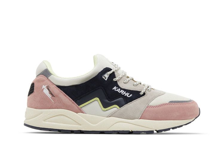 Karhu Aria 95 'Rose Tan'