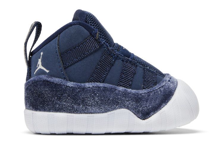 Air Jordan 11 Retro CB 'Midnight Navy Velvet'