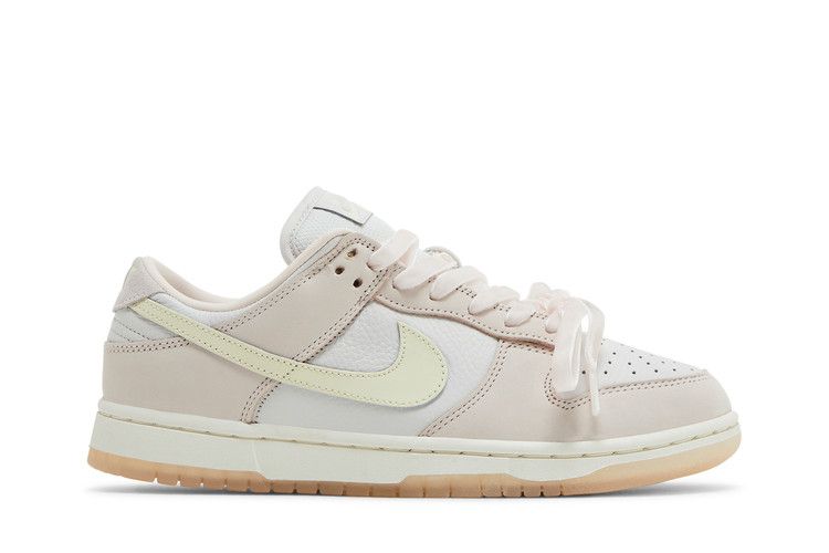 Nike Wmns Dunk Low 'Light Soft Pink'