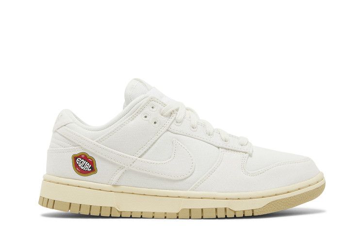 Nike Wmns Dunk Low SE 'The Future is Equal'