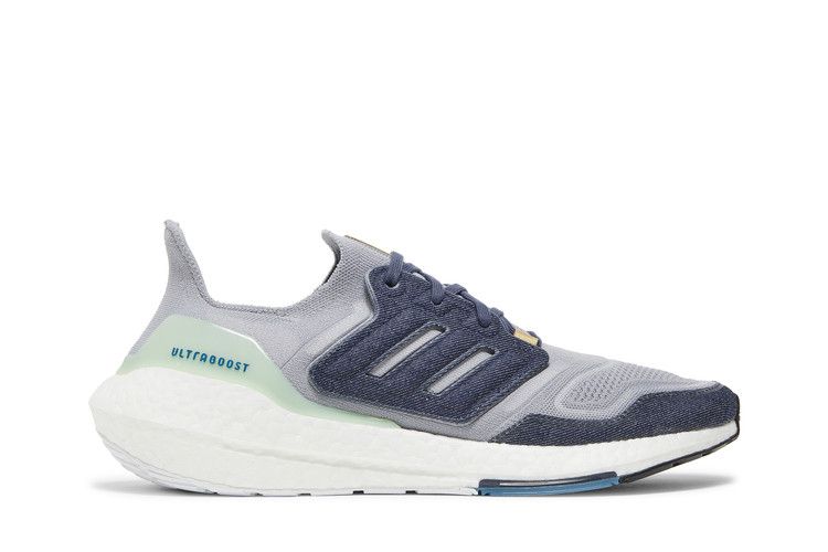 adidas UltraBoost 22 'Halo Silver'