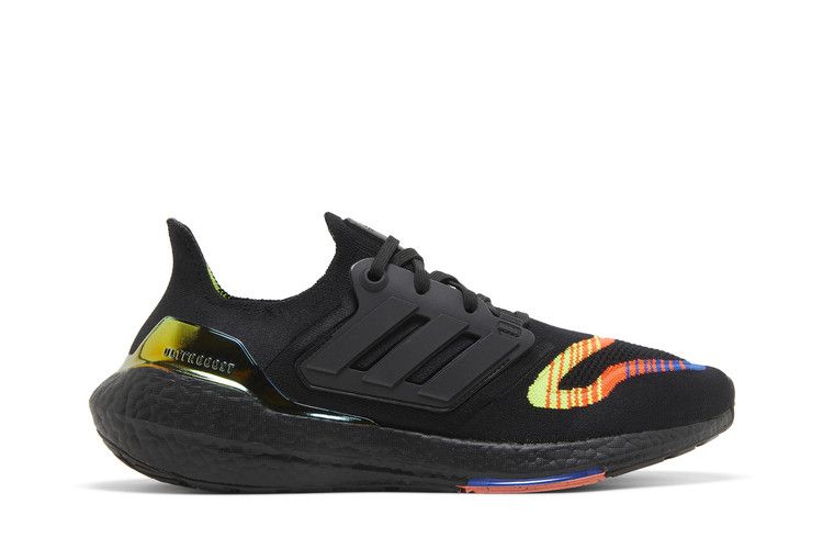 adidas UltraBoost 22 'Linear Energy Black'
