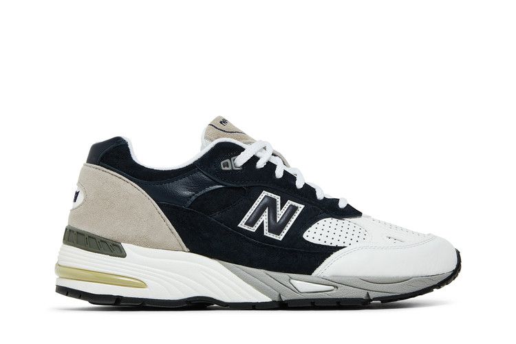 Sneakersnstuff x New Balance 991 Made in England 'Perforated Pack - Navy White'