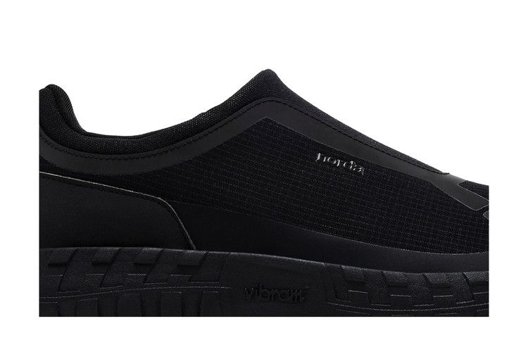 norda 003 'Pitch Black'