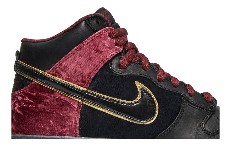 Nike Dunk High Premium SB 'Bloody Sunday'