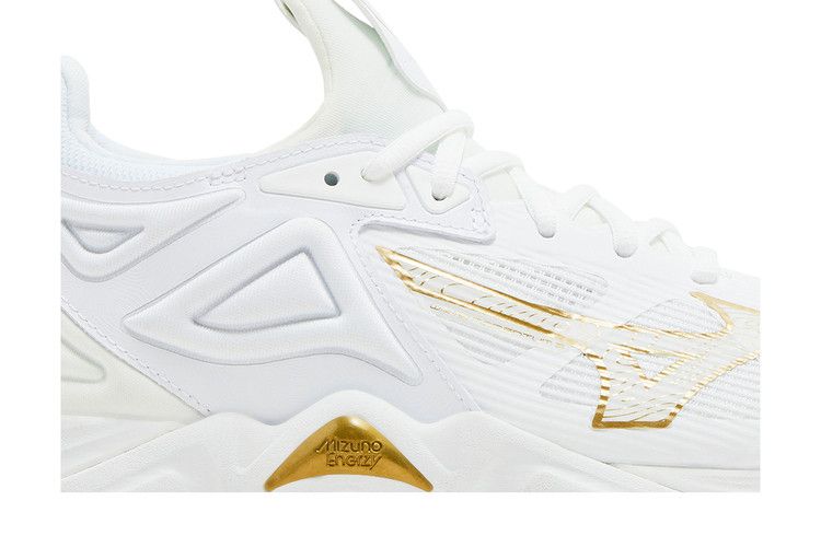 Mizuno Wmns Wave Momentum 3 'White Gold'