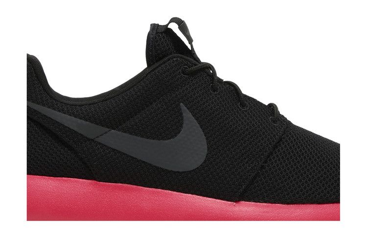 Nike Roshe One 'Siren Red'
