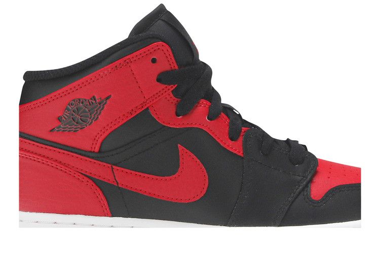 Air Jordan 1 Mid GS 'Banned'