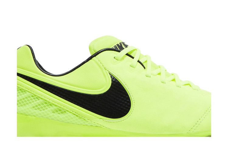 Nike Tiempo Legend 6 SG Pro 'Volt Black'