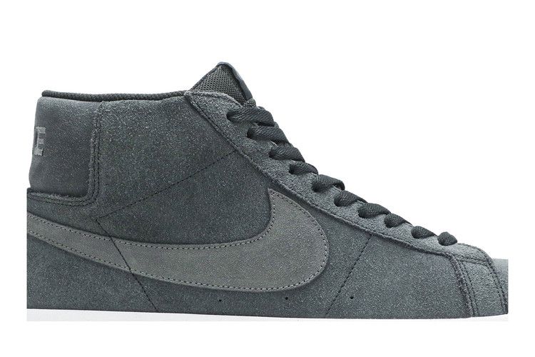 Nike Blazer Mid SB 'Black Suede'