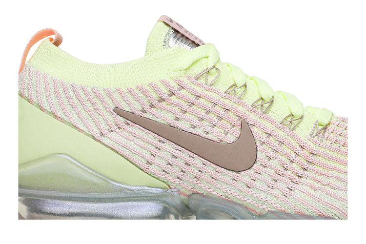 Nike Wmns Air VaporMax Flyknit 3 'Barely Volt Pink'