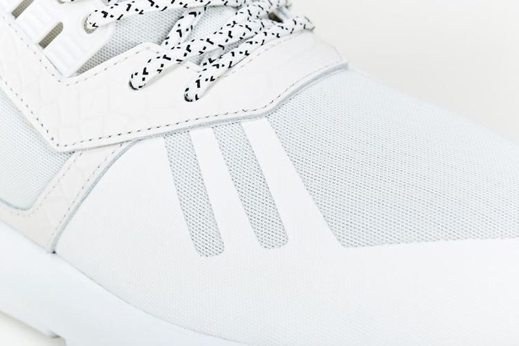 adidas ZX7000 Tubular Runner