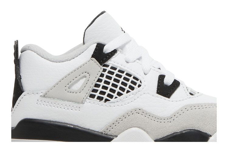Air Jordan 4 Retro TD 'Military Black'