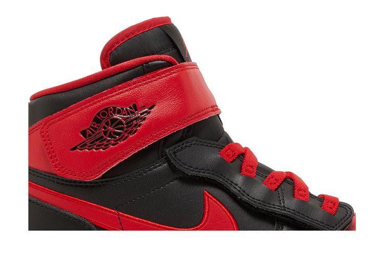 Air Jordan 1 High FlyEase 'Bred'