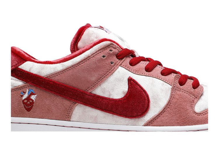StrangeLove x Nike Dunk Low SB 'Valentine's Day'