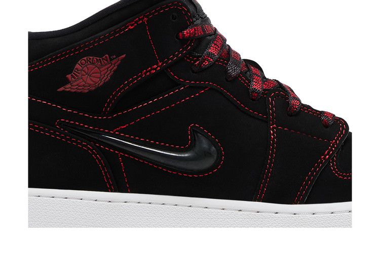Air Jordan 1 Mid SE GS 'Fearless'