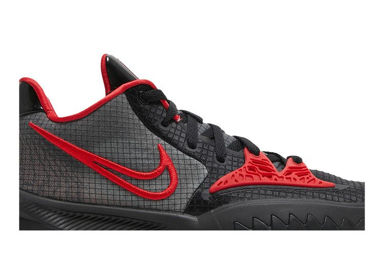 Nike Kyrie Low 4 'Bred'