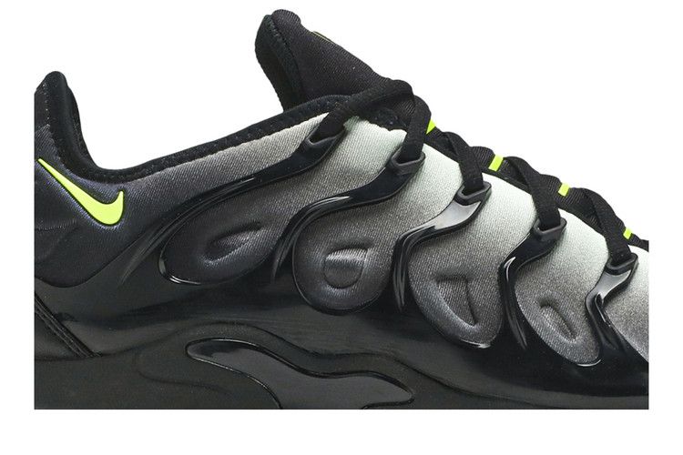 Nike Air VaporMax Plus 'Neon'