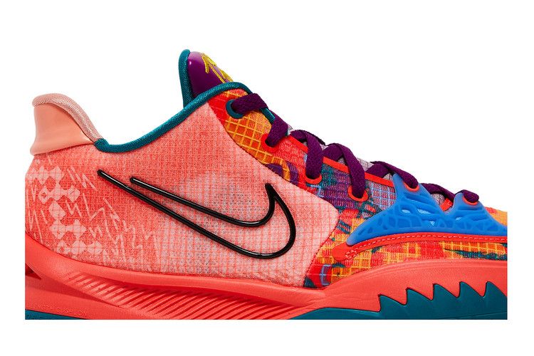 Nike Kyrie Low 4 EP '1 World 1 People'